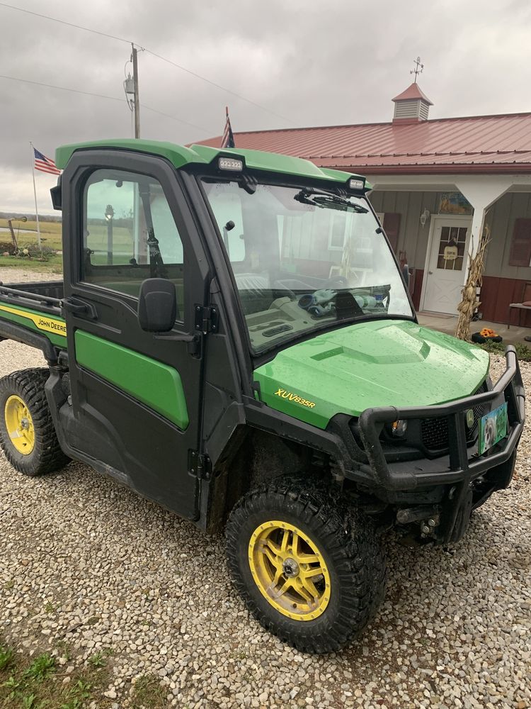 2024 John Deere XUV 835R Image