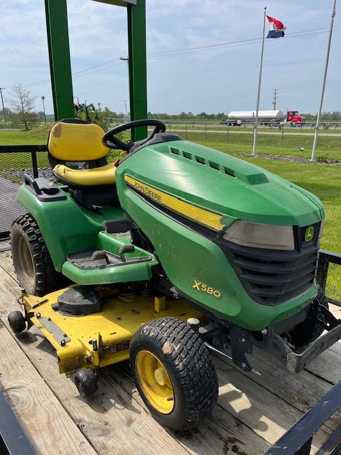 2018 John Deere X580 Image