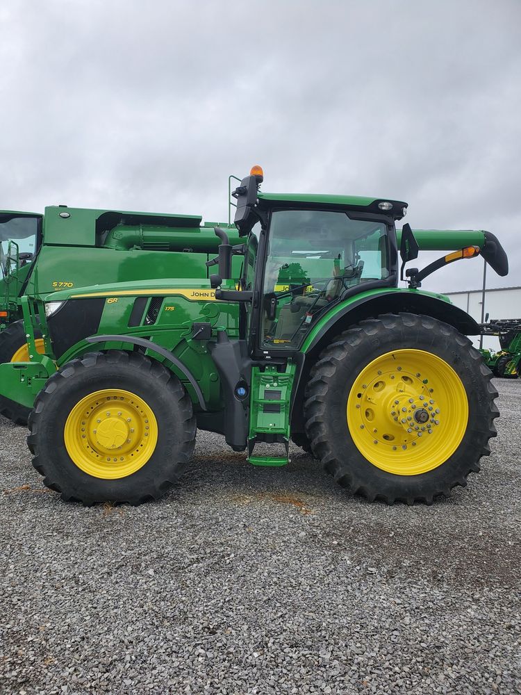 2023 John Deere 6R 175