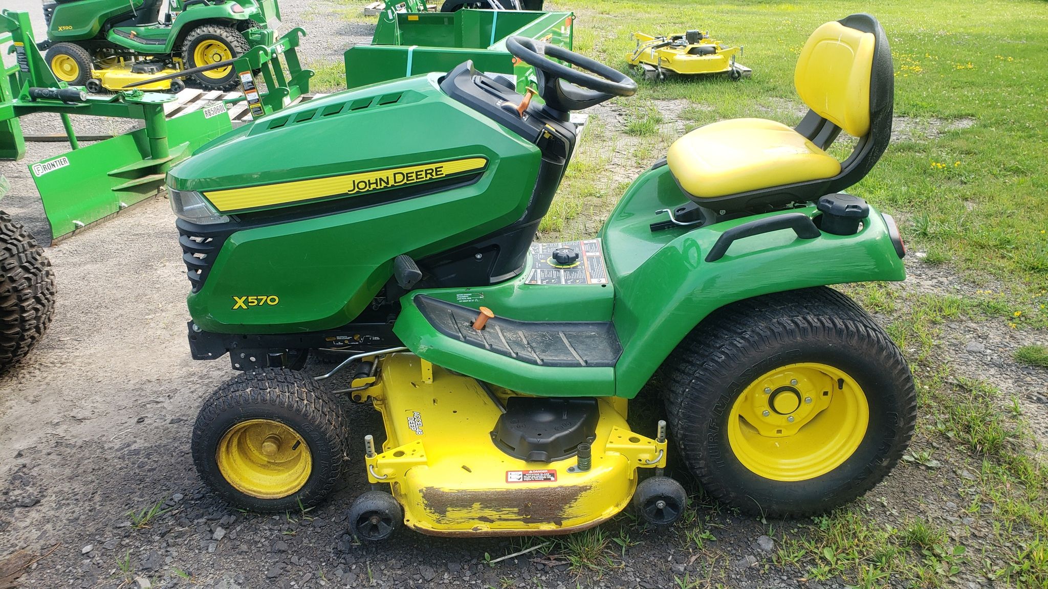 2018 John Deere X570