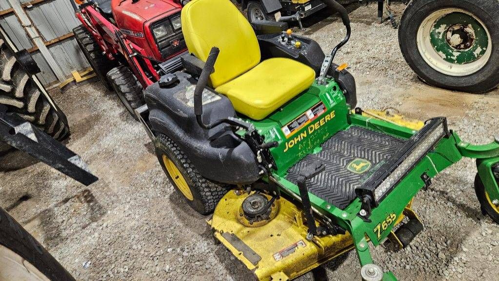 2014 John Deere Z655 Image