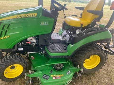 2018 John Deere 1025R Image