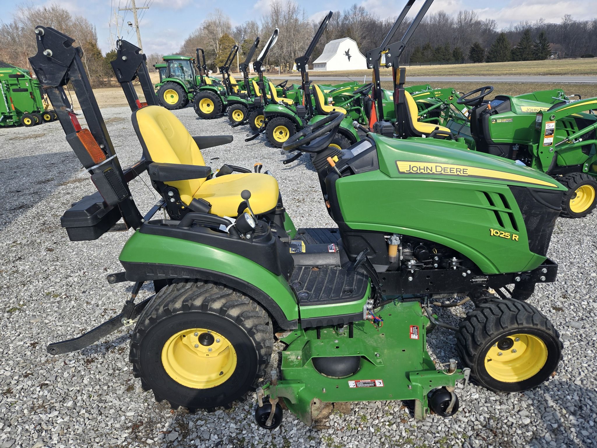 2014 John Deere 1025R Image