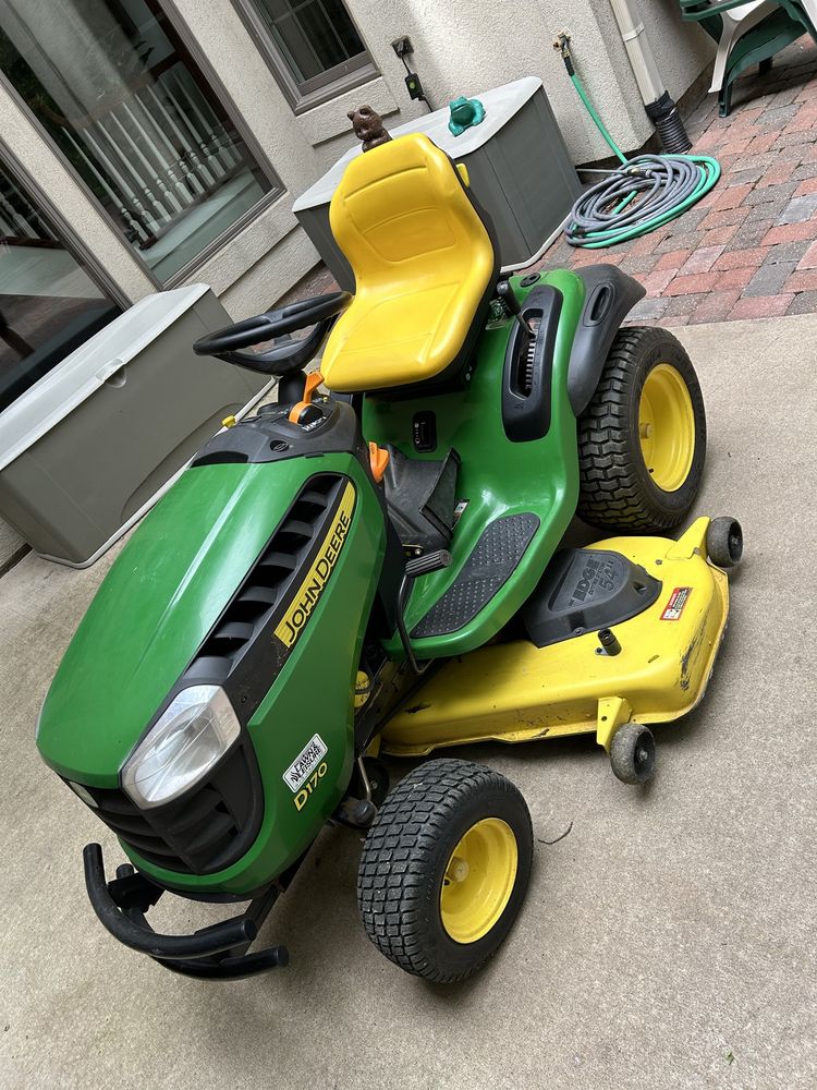 2015 John Deere D170