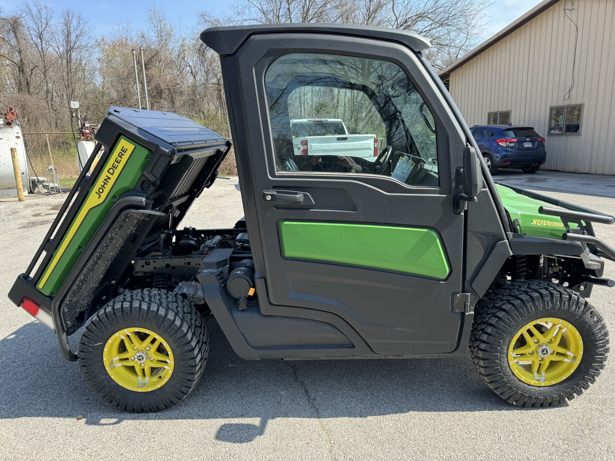 2024 John Deere XUV 835M Image