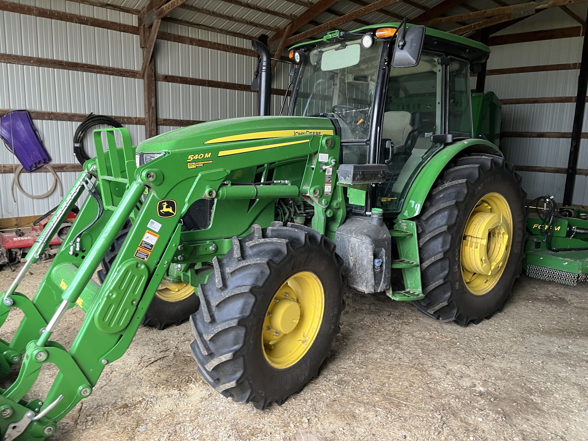 2023 John Deere 6135E Image