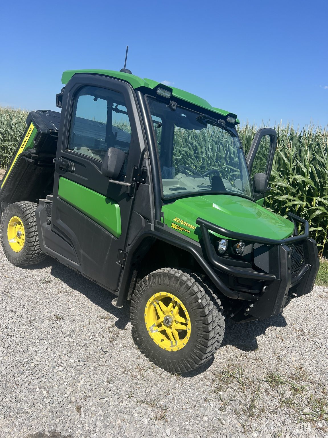 2024 John Deere XUV 835R