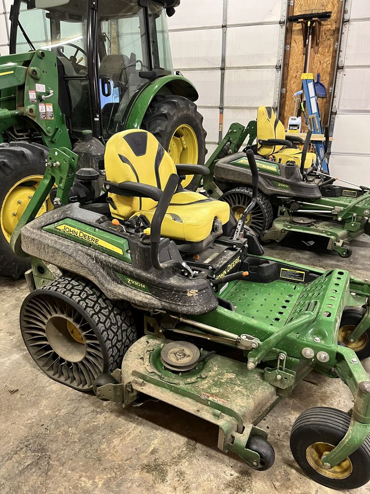 2019 John Deere Z930M