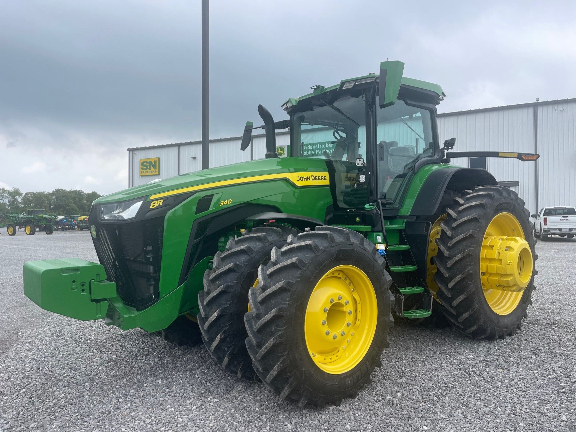 2023 John Deere 8R 340