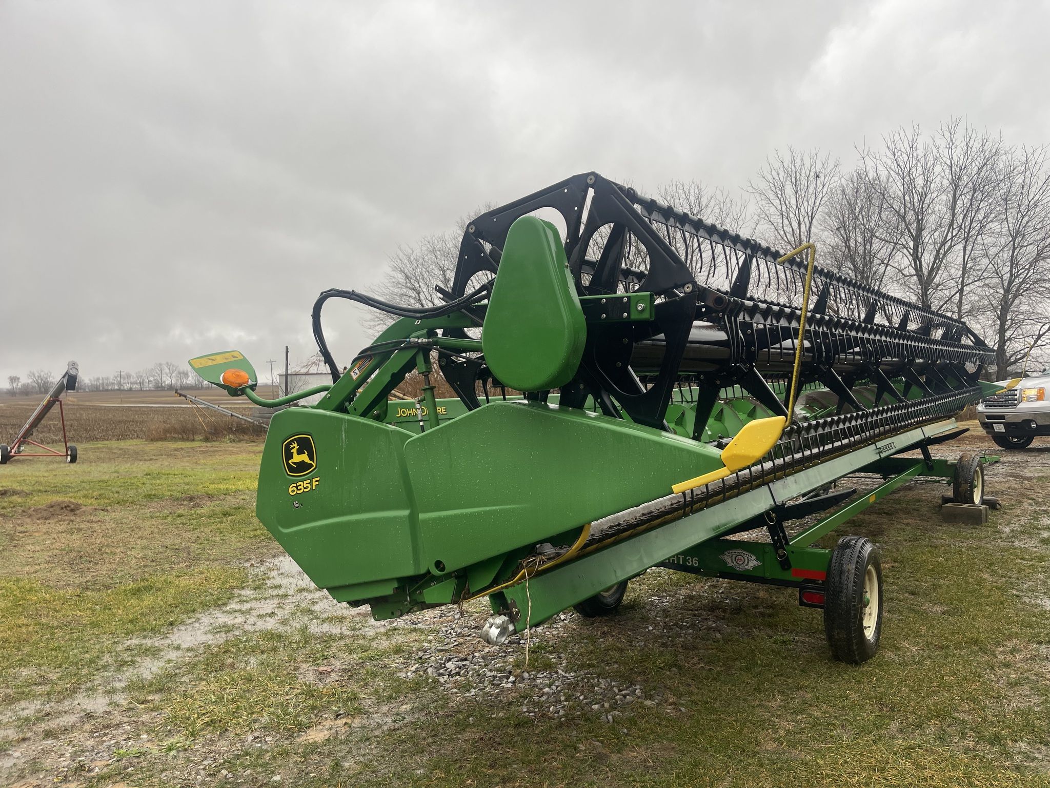 2009 John Deere 635F