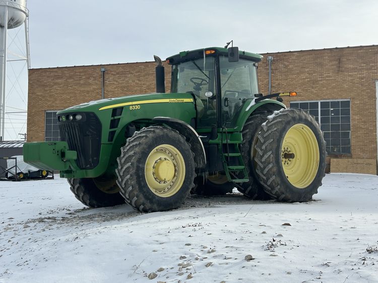 2007 John Deere 8330 Image