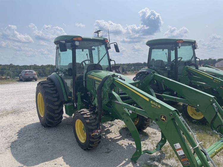 2024 John Deere 4044R