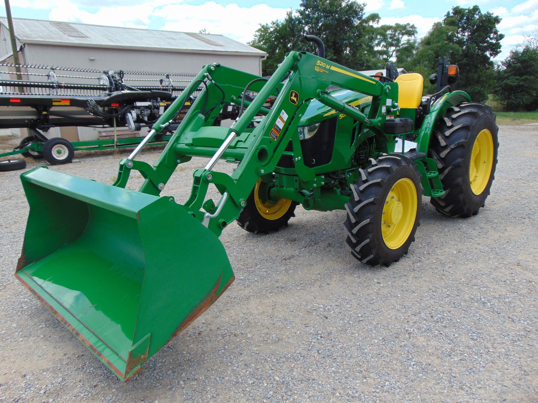 2022 John Deere 5075E