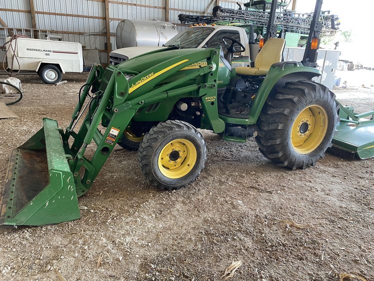 2011 John Deere 4720