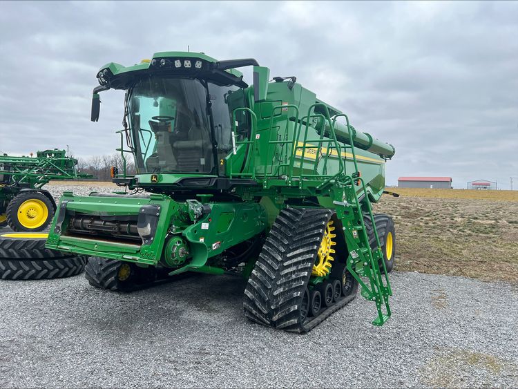 2023 John Deere X9 1100