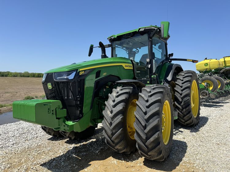 2024 John Deere 8R 410 Image