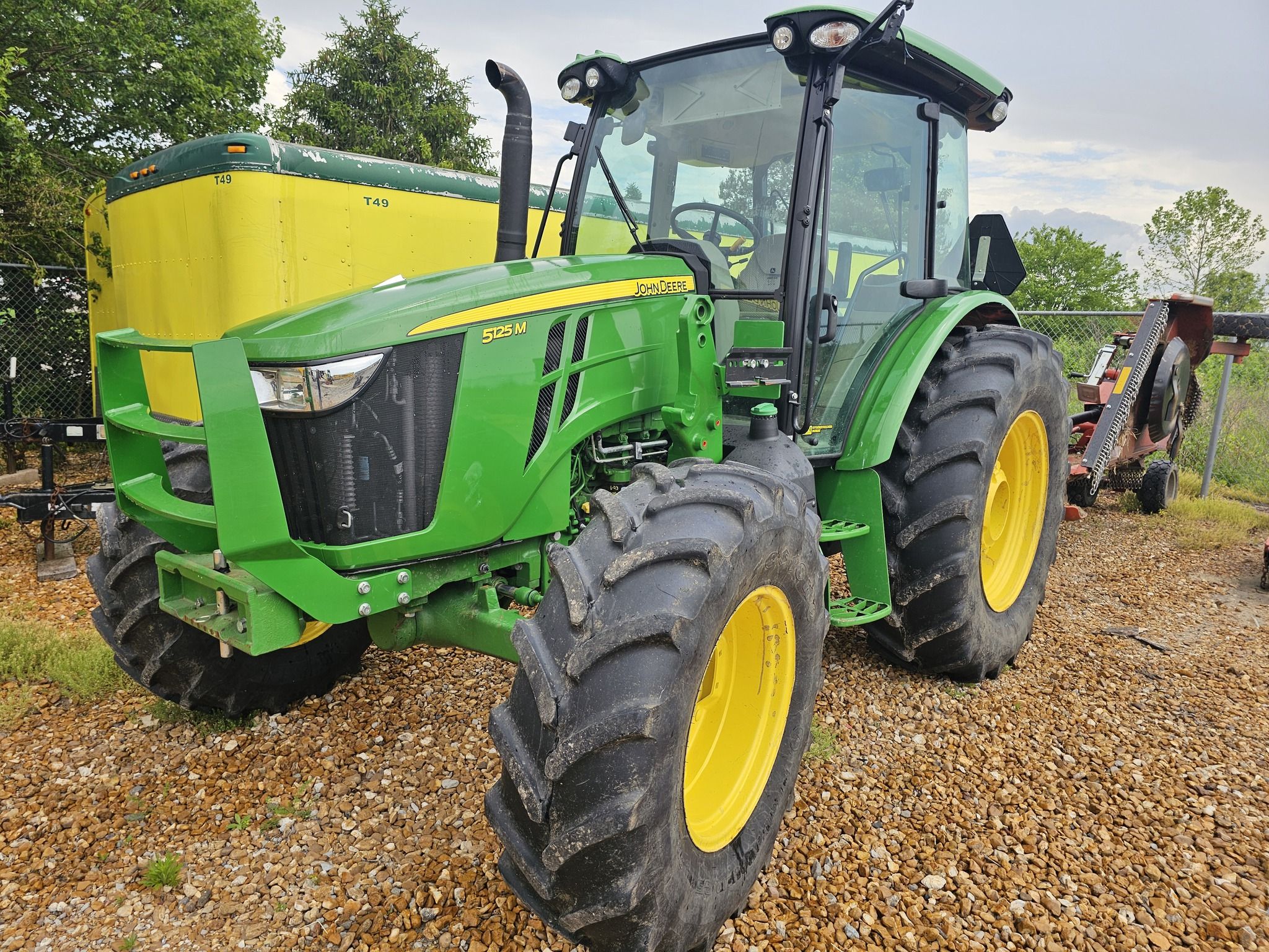 2022 John Deere 5125M