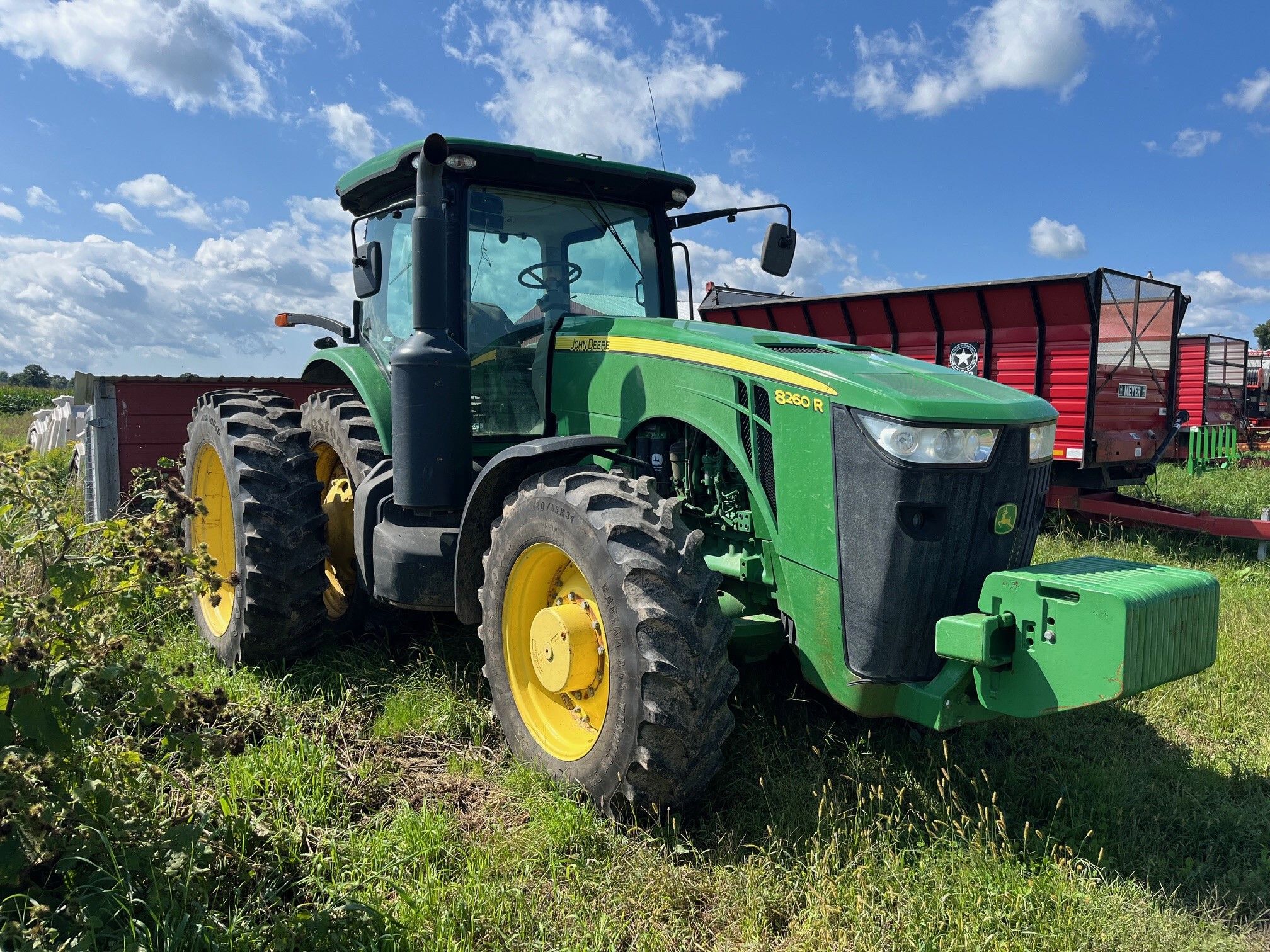 2012 John Deere 8260R Image