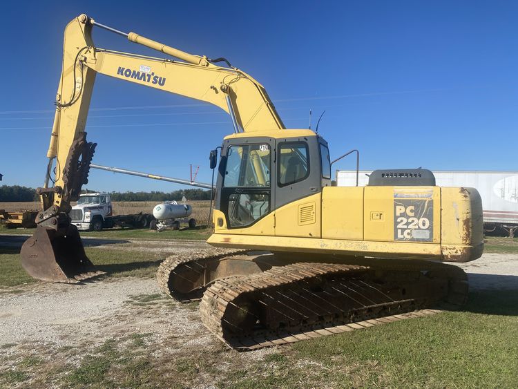 2004 Komatsu PC220LC Image