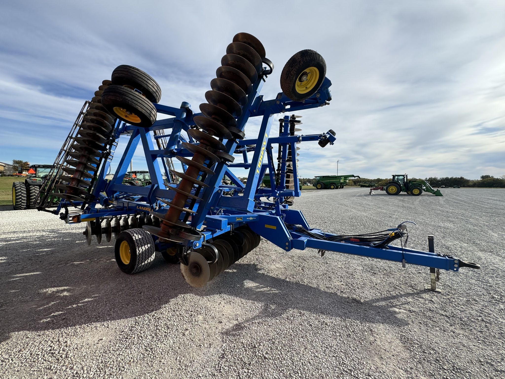 2015 Landoll 7431-33 Image