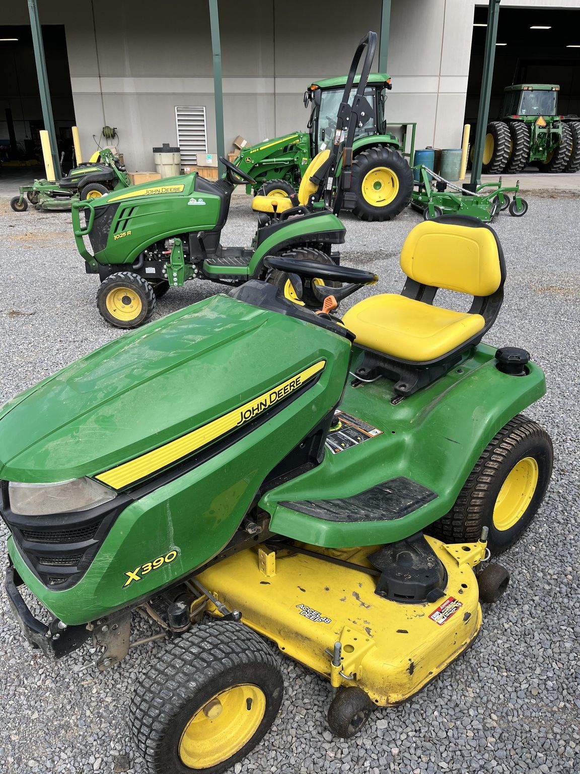 2019 John Deere X390