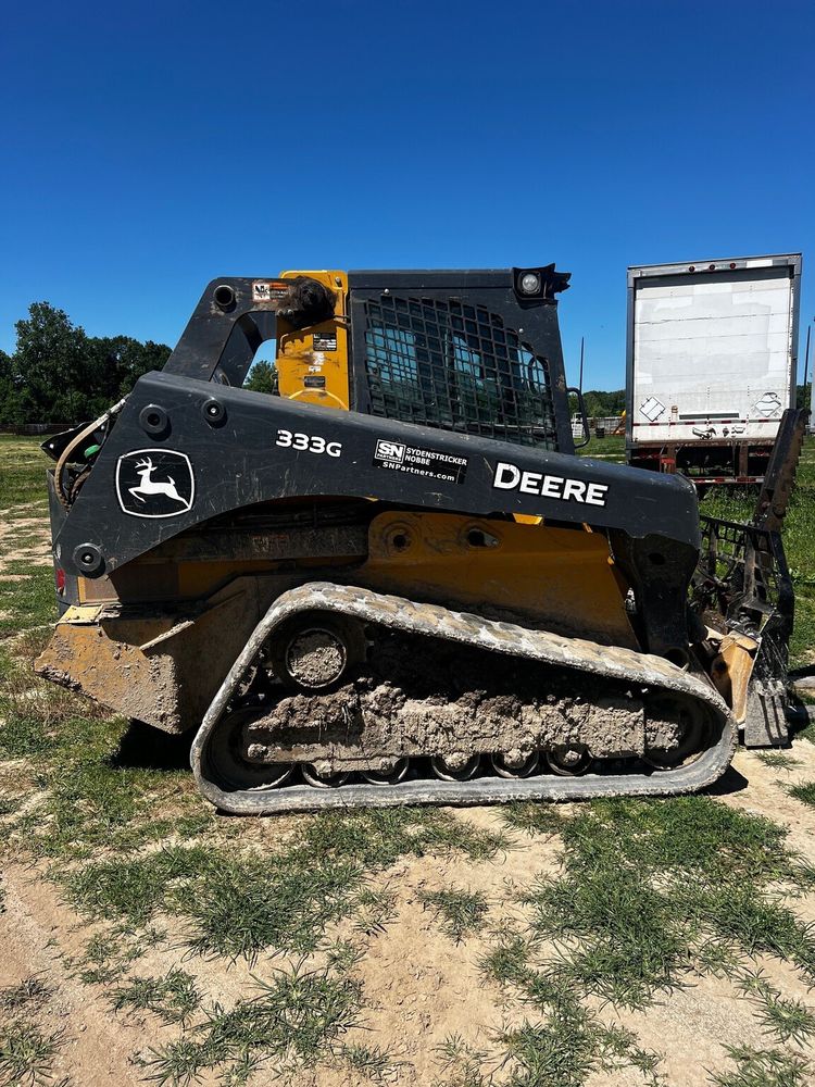 2021 John Deere 333G