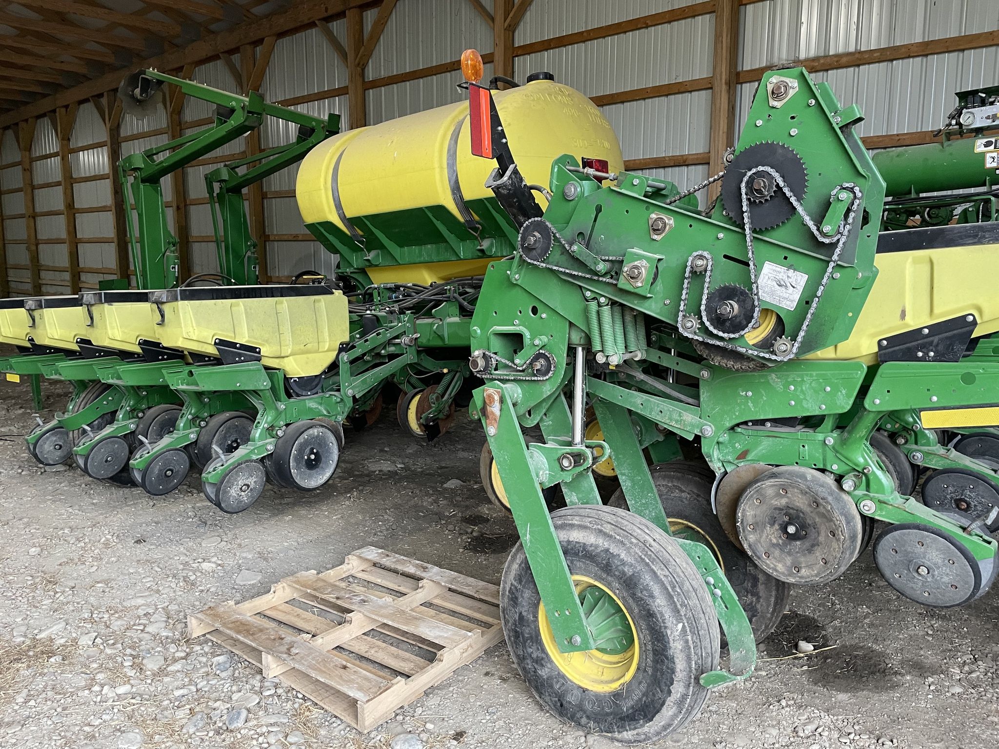 2015 John Deere 1775NT