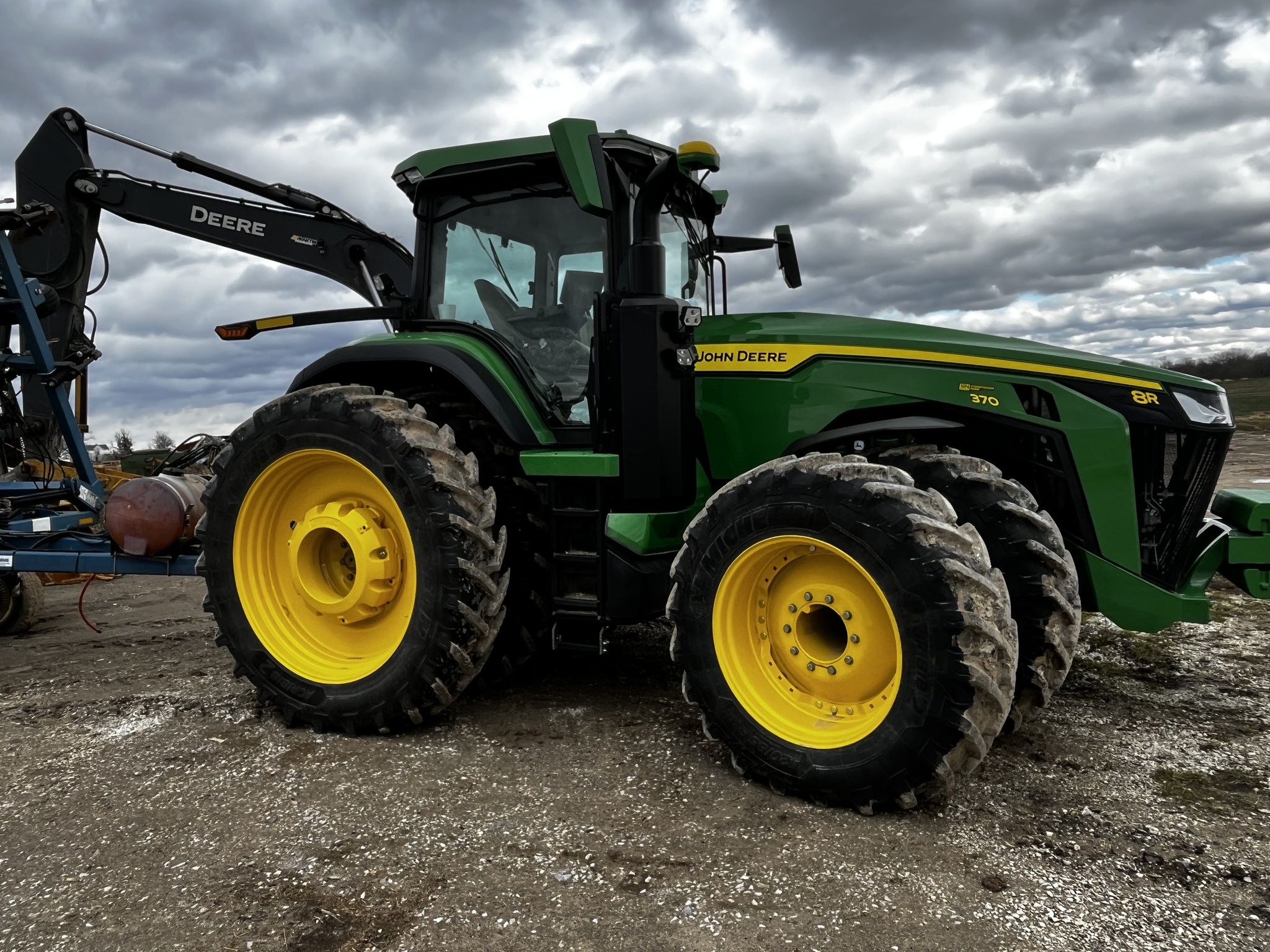 2023 John Deere 8R 370