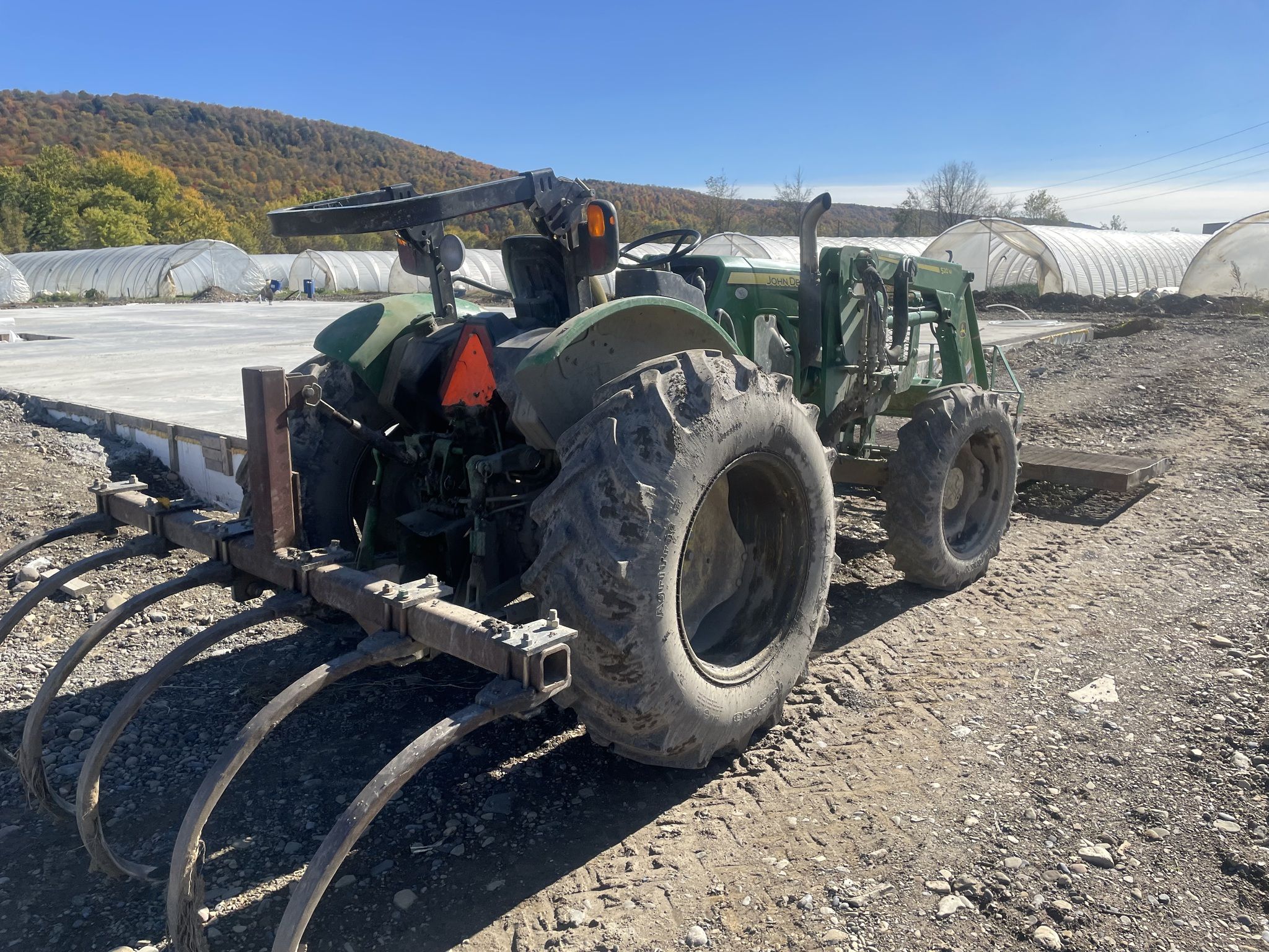 2018 John Deere 5075E Image