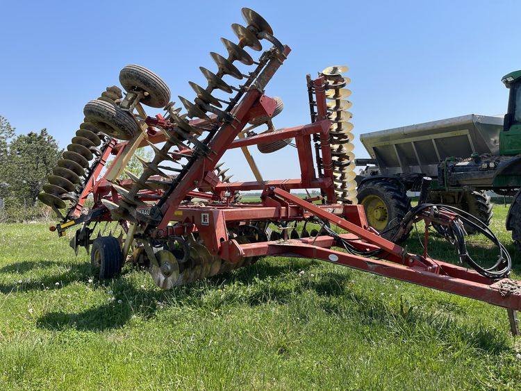 2010 Kuhn Krause 8200