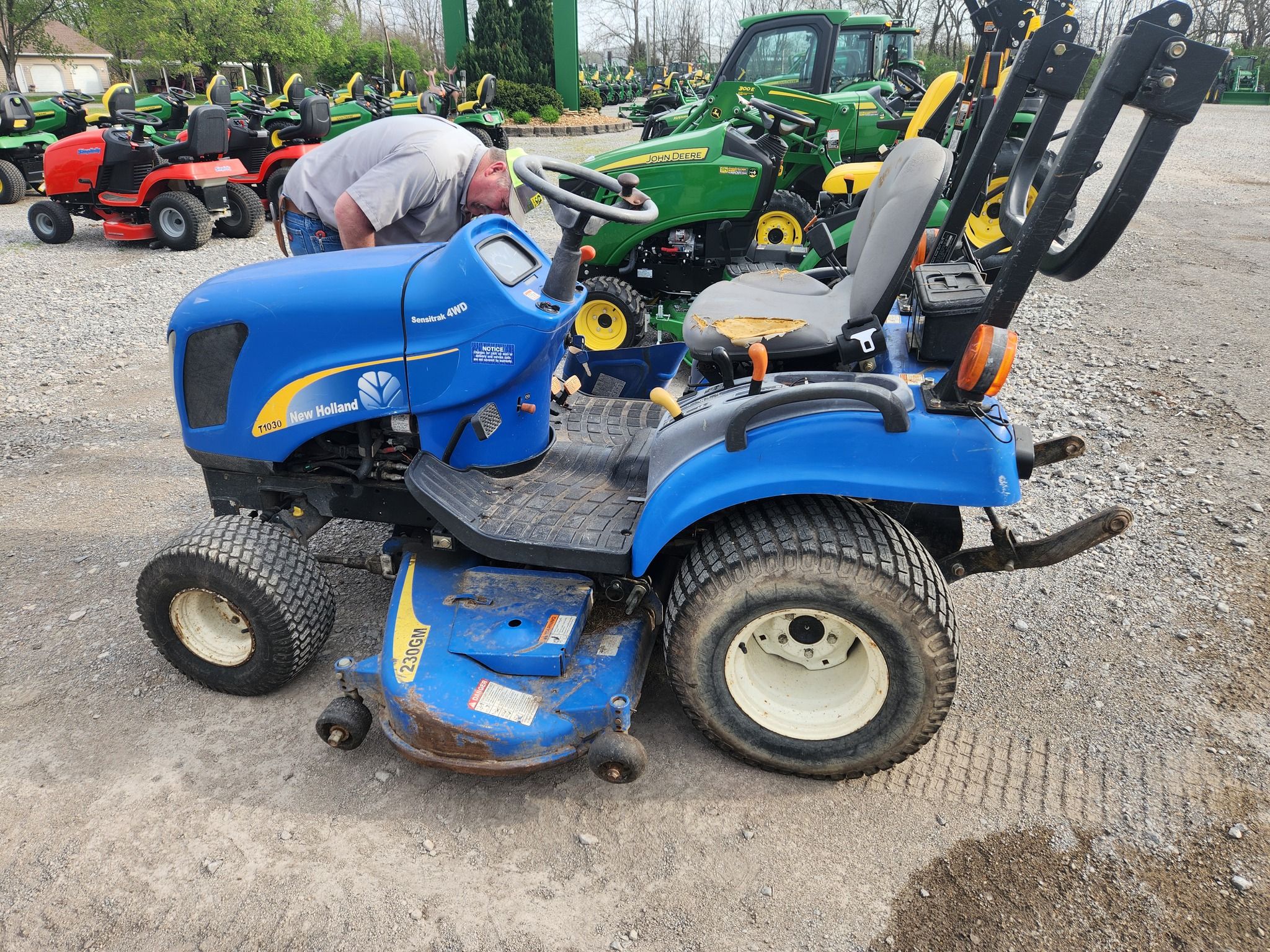 2012 New Holland T1030