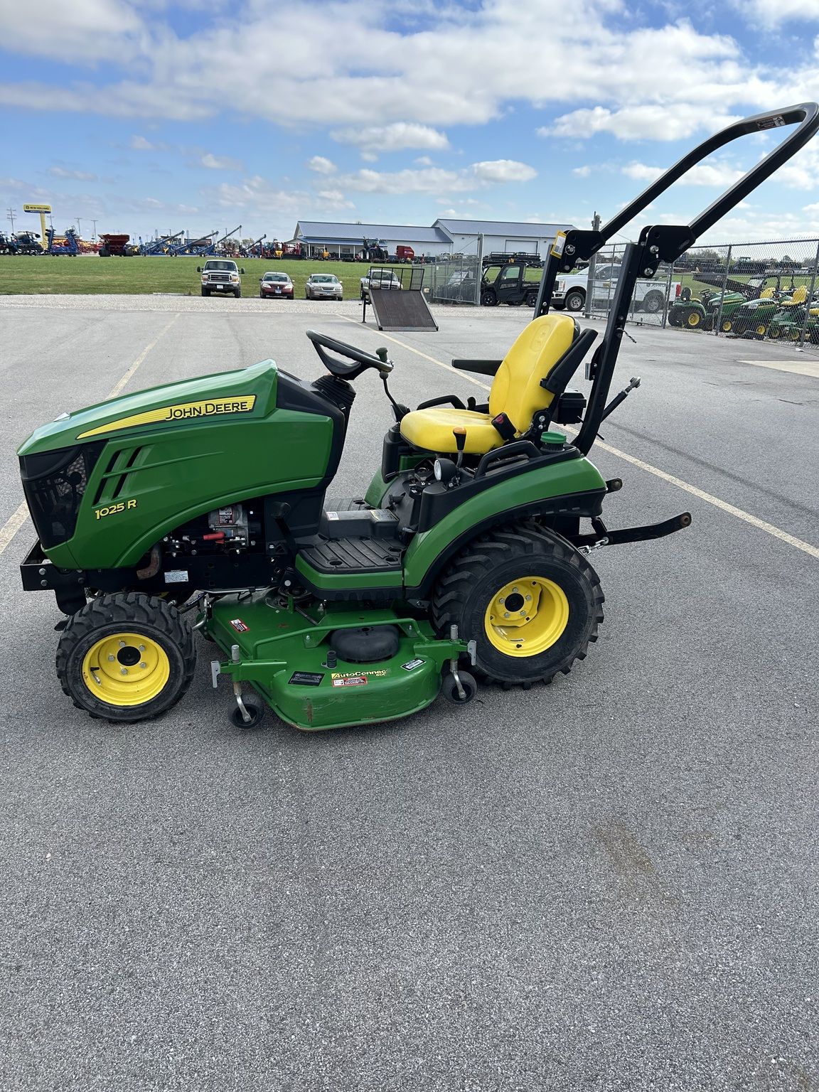 2018 John Deere 1025R Image