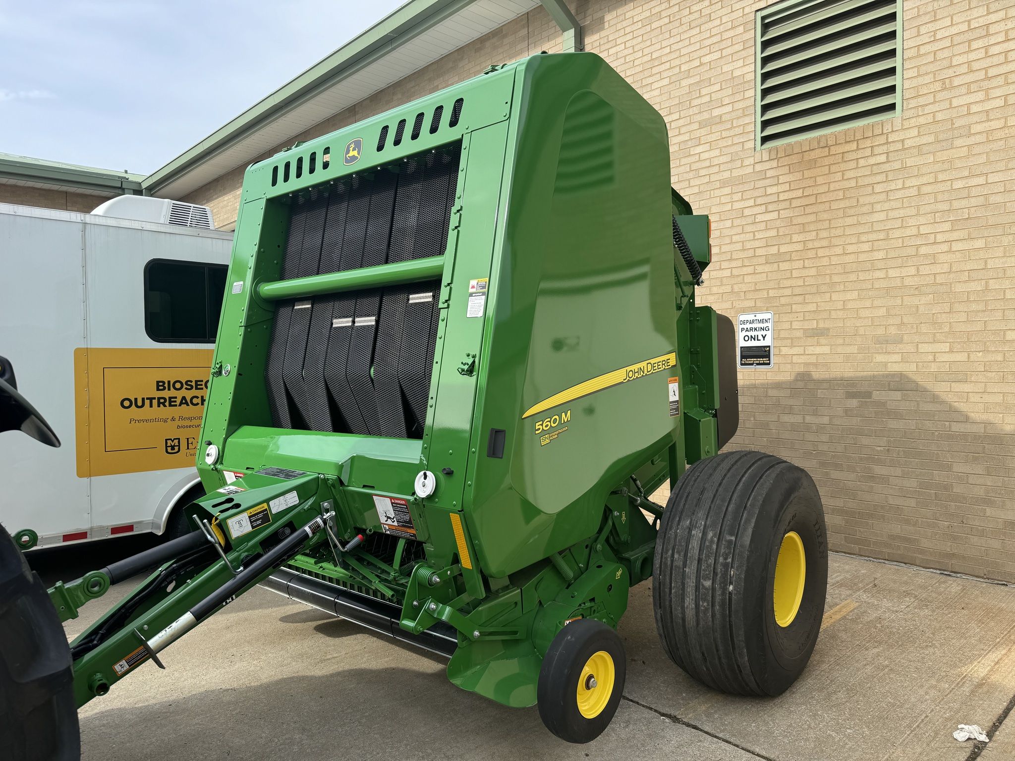 2023 John Deere 560M