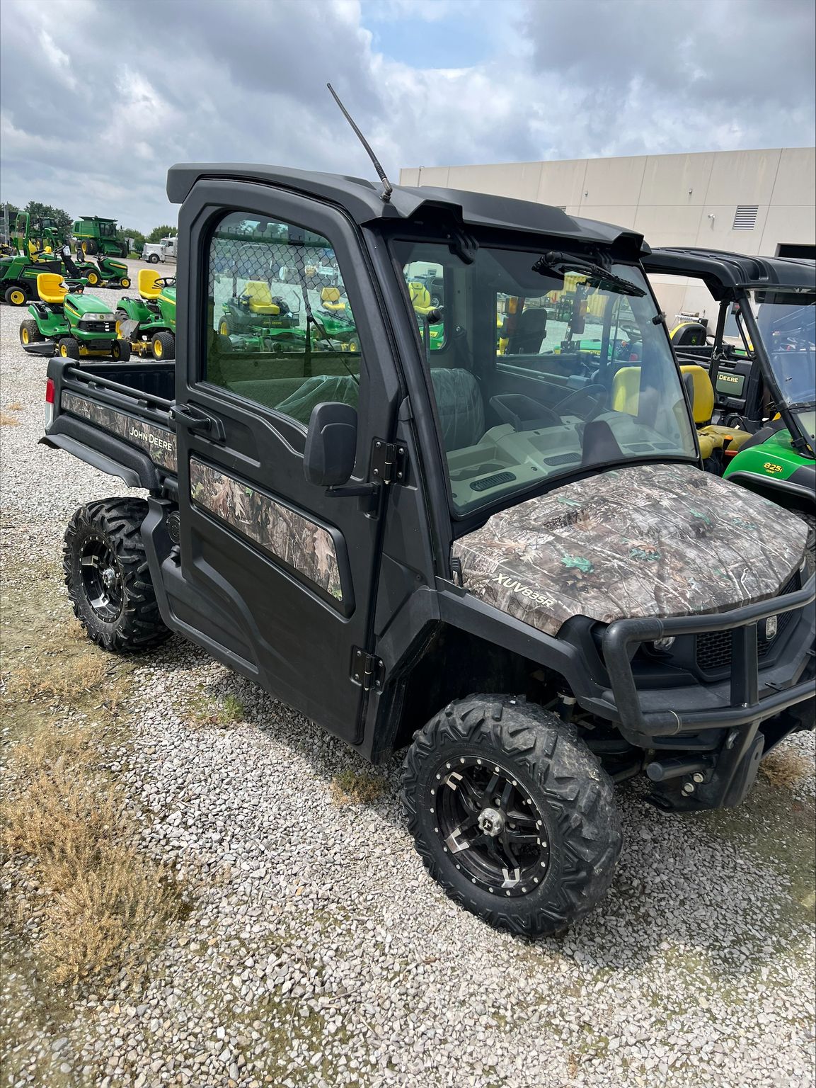 2023 John Deere XUV 835R