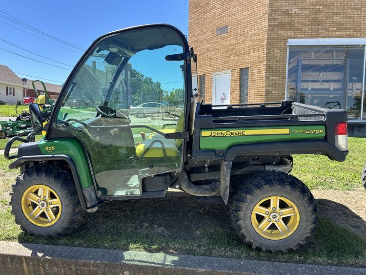 2011 John Deere XUV 825I GREEN