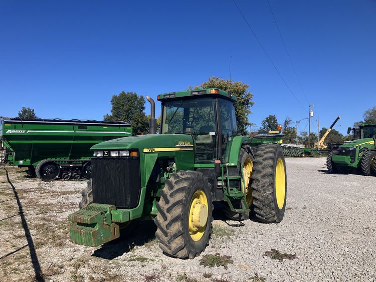 2000 John Deere 8310