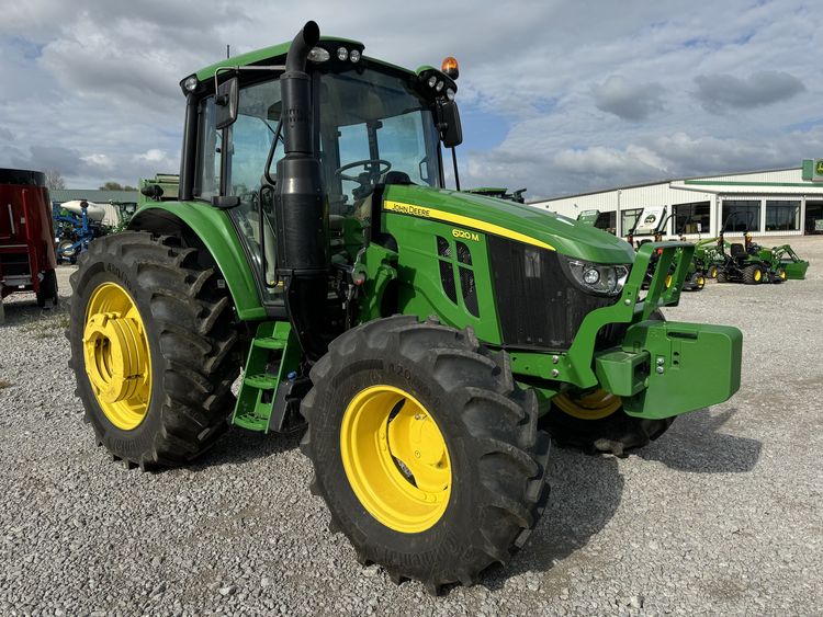 2023 John Deere 6120M