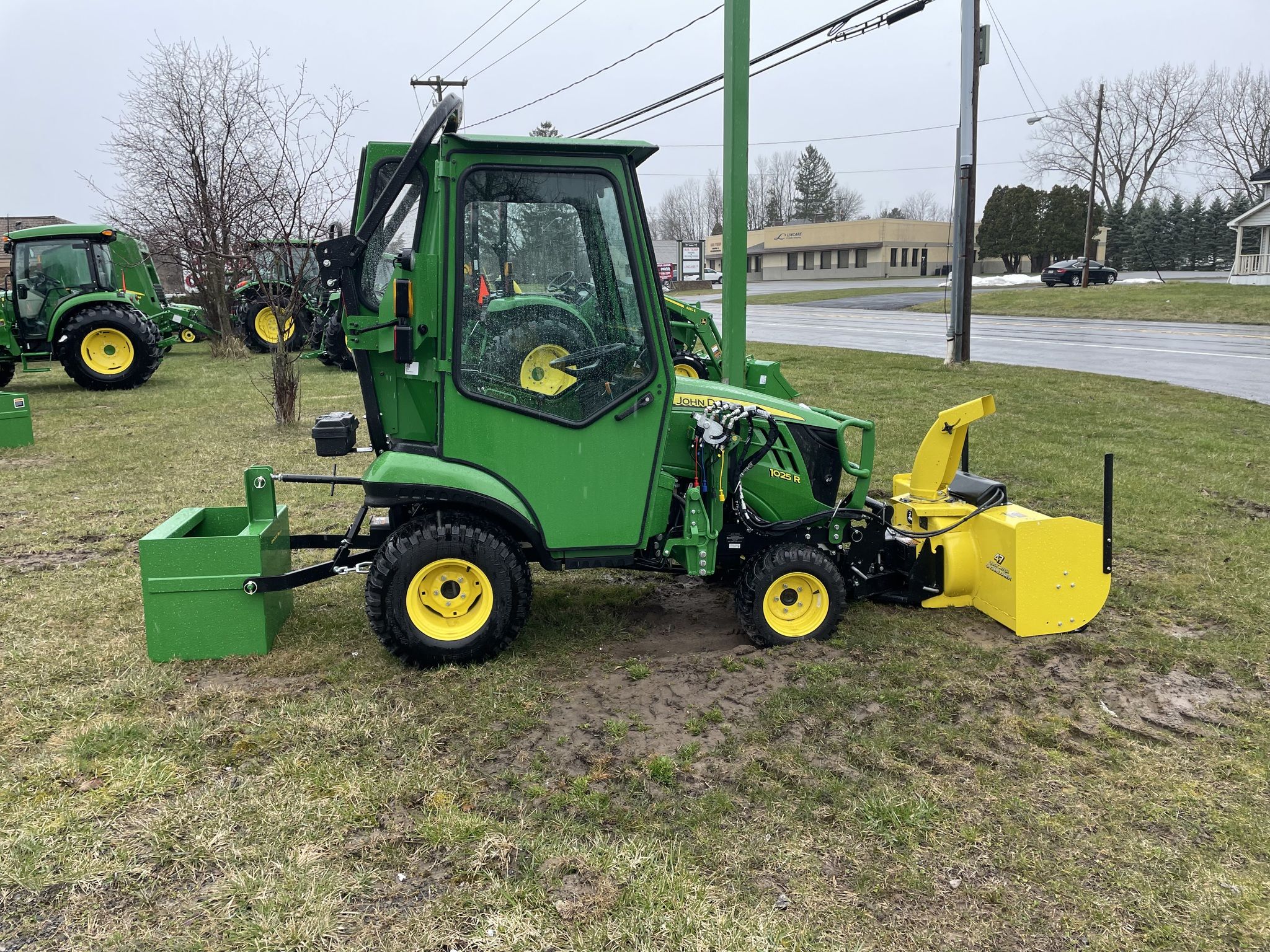 2023 John Deere 1025R