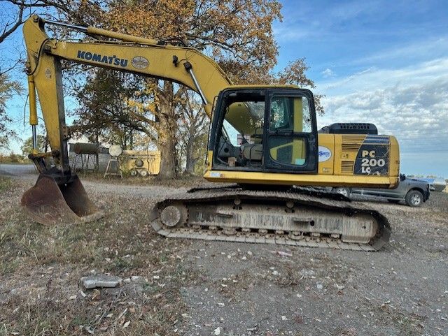 2012 Komatsu PC200LC-8 Image