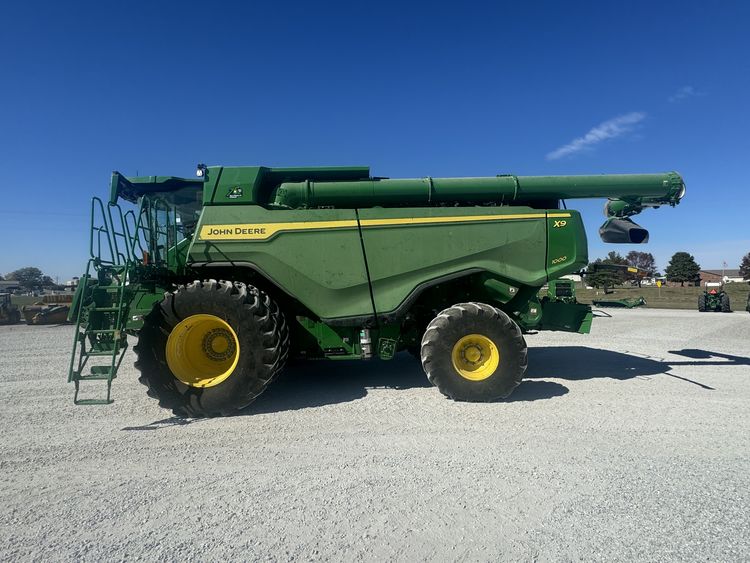 2022 John Deere X9 1000