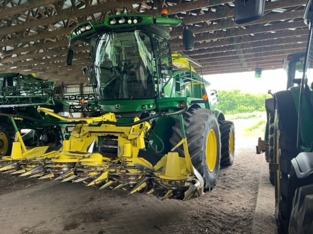 2016 John Deere 696