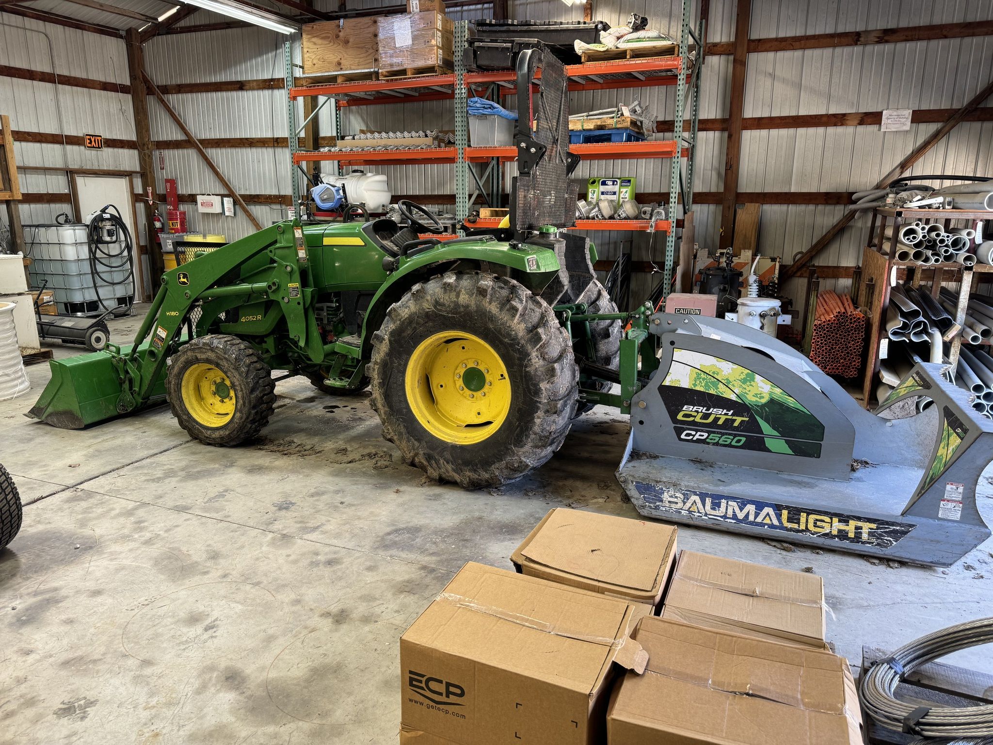 2015 John Deere 4052R Image