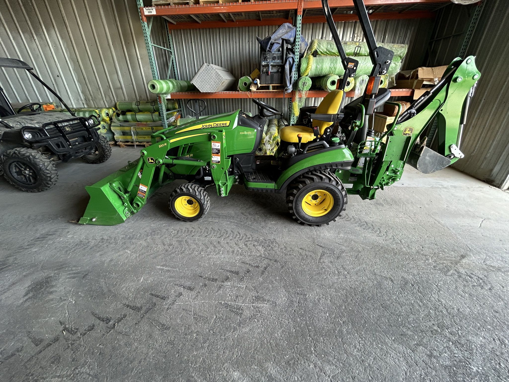 2018 John Deere 1025R Image