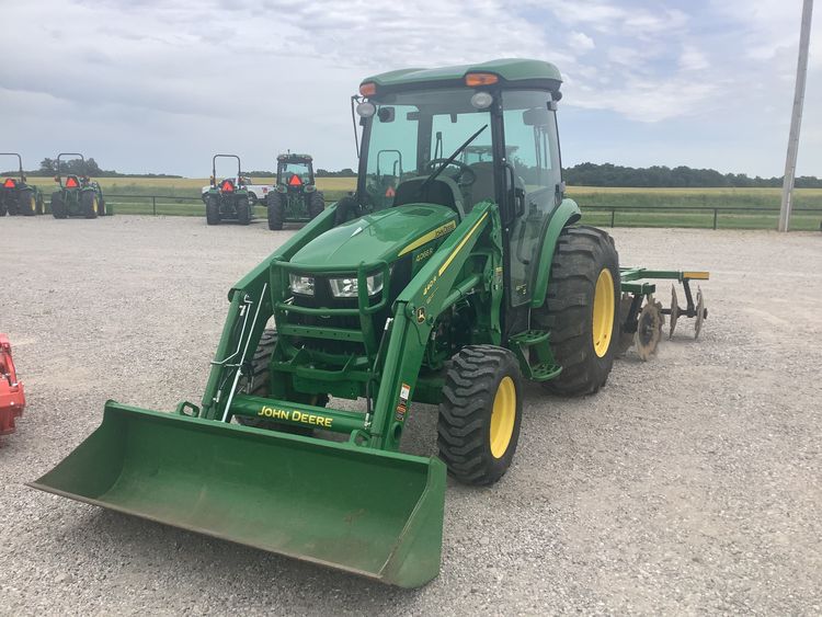 2019 John Deere 4066R