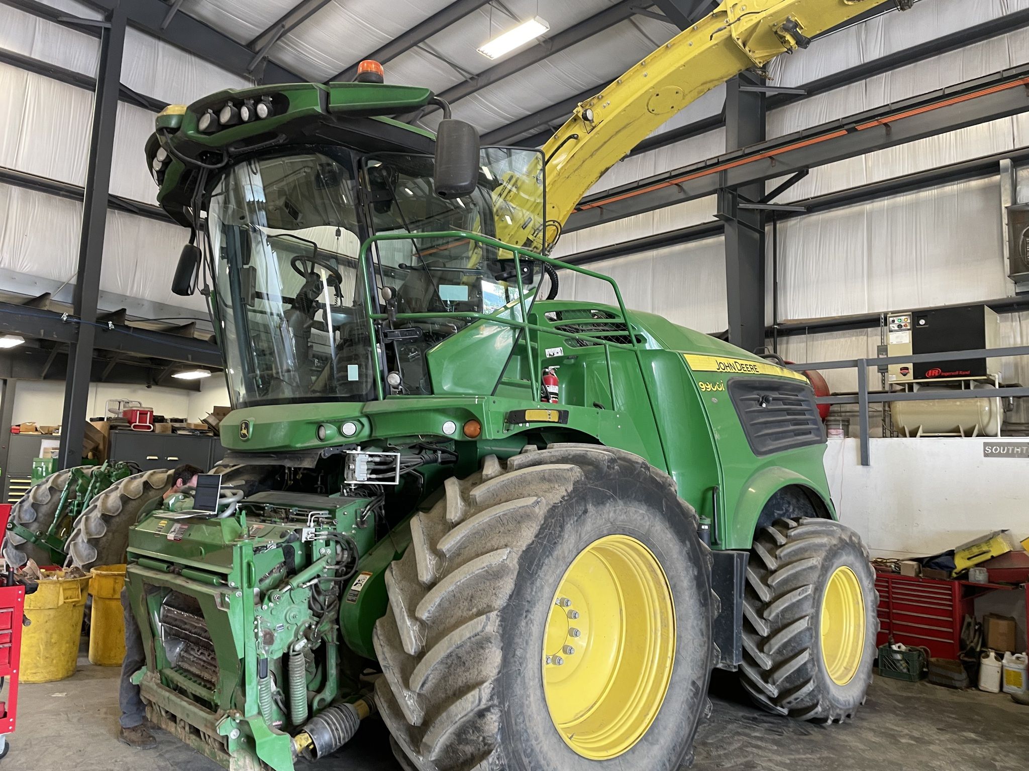 2020 John Deere 9900